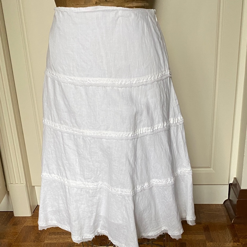 Tahari Elegant White A-Line Skirt